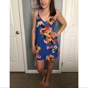 NWT Lulu’s floral shift dress